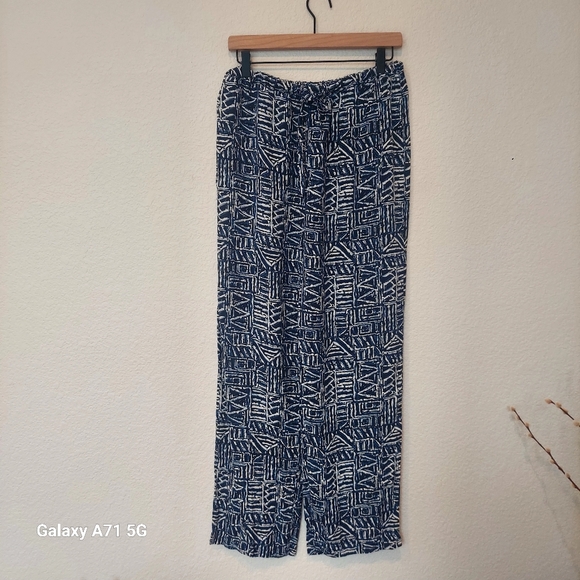 Clio 100% Silk Wide Leg Blue White Print Pull On Pant Sz M - Picture 3 of 16